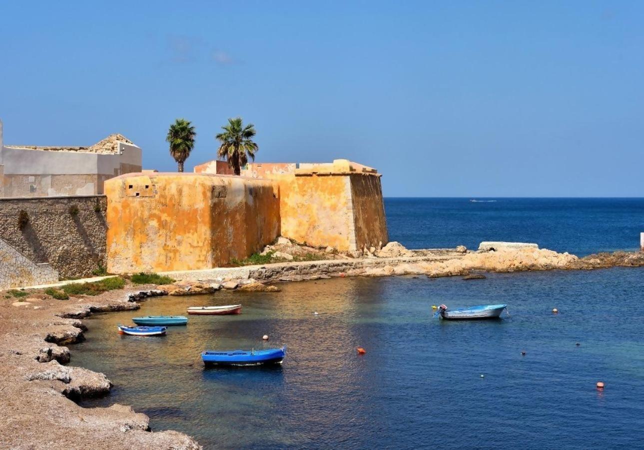 Casinadellepalme Appartamento In Centro Zona Porto Trapani Eksteriør billede