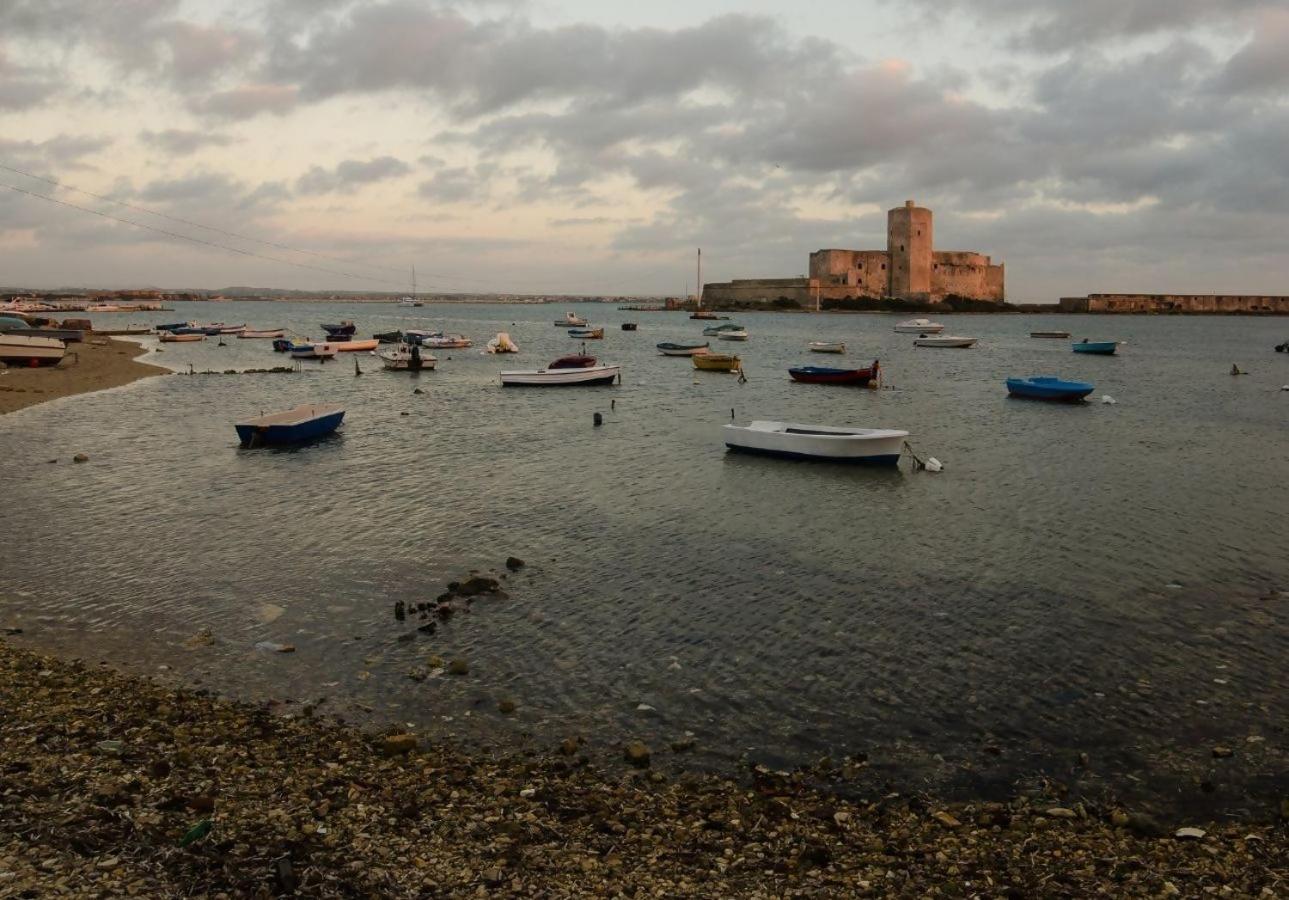 Casinadellepalme Appartamento In Centro Zona Porto Trapani Eksteriør billede